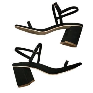 Rafa Black Simple Block Heel Sandal in Sloe US 7